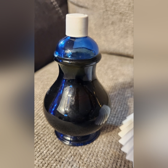 Vintage Avon Ming Blue Lamp decanter - Picture 3 of 5